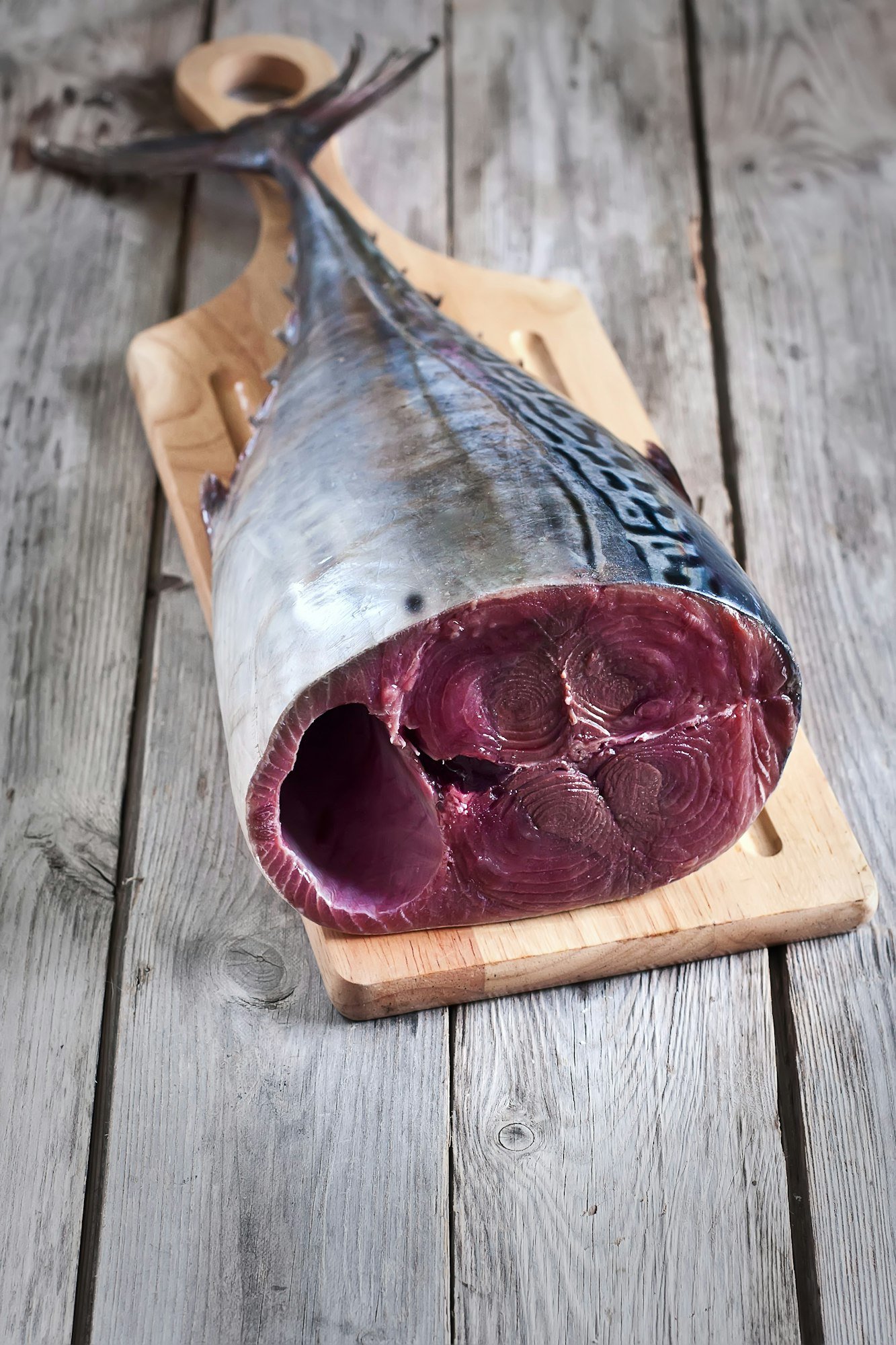Raw tuna